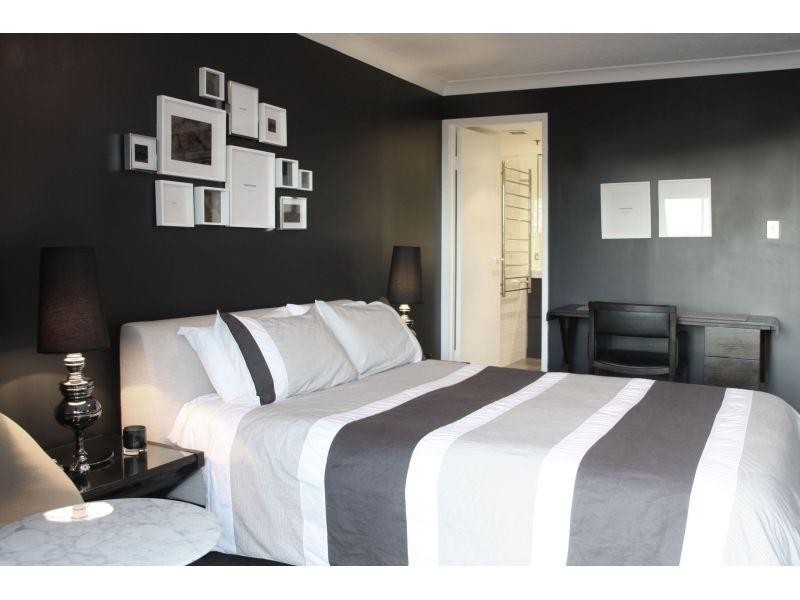 28 Northcliffe Terrace, Surfers Paradise QLD 4217