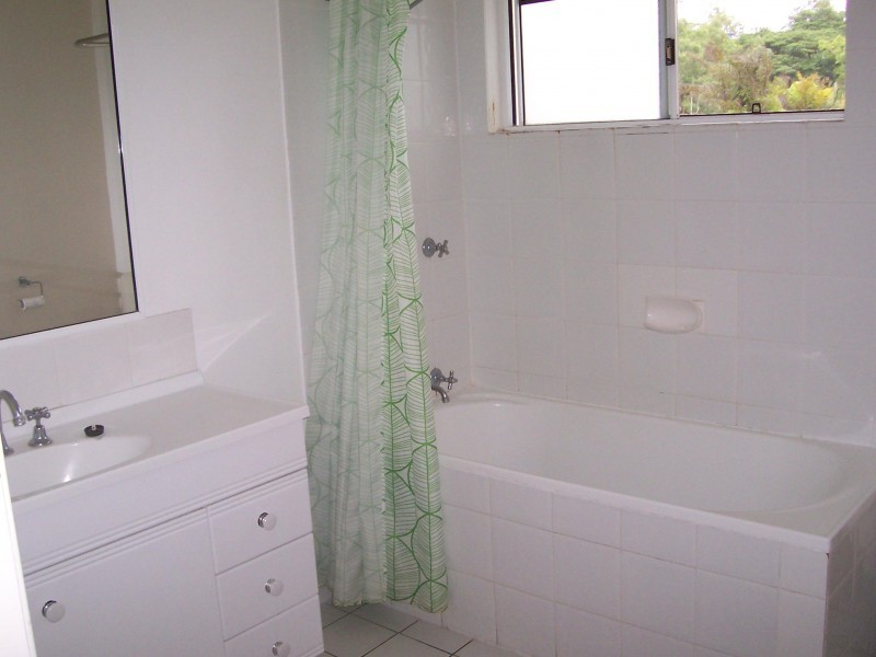23/24 Pandanus Drive, Cannonvale QLD 4802