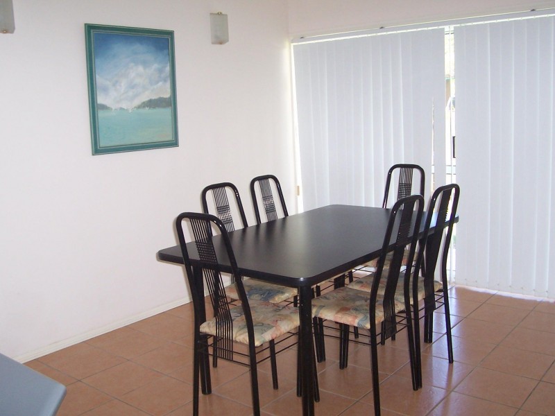 23/24 Pandanus Drive, Cannonvale QLD 4802