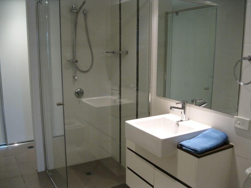 17/15 Walsh Street, Milton QLD 4064