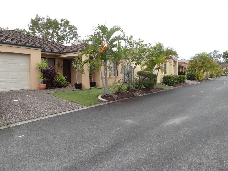 113 Arundel Drive, Arundel QLD 4214