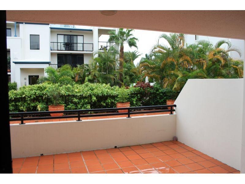 38 Labrador Street, Labrador QLD 4215