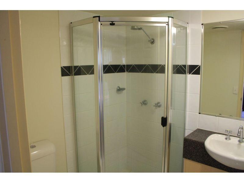 38 Labrador Street, Labrador QLD 4215