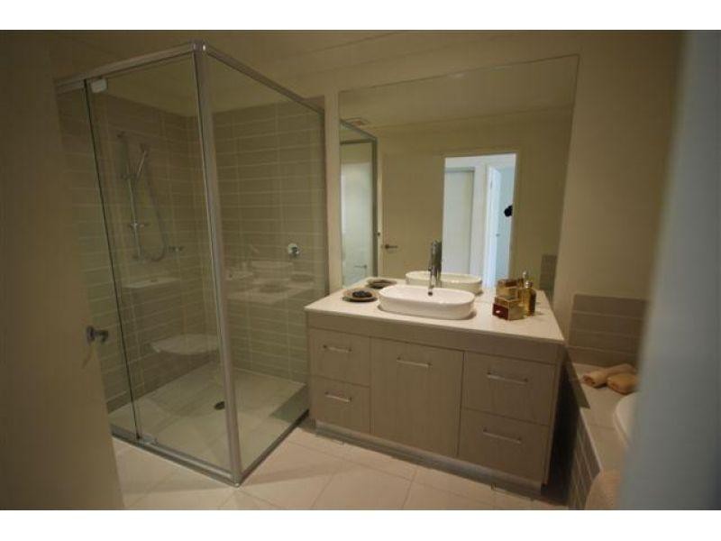 2 Inland Drive, Tugun QLD 4224