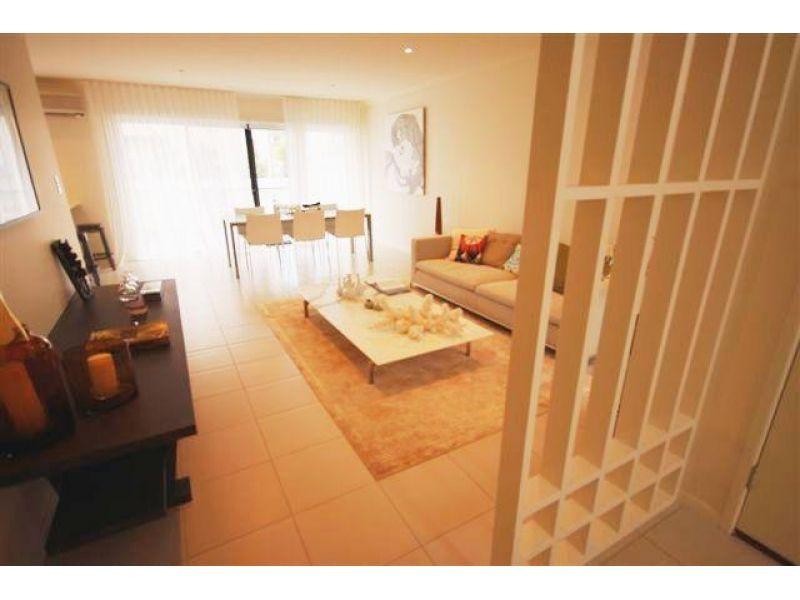 2 Inland Drive, Tugun QLD 4224