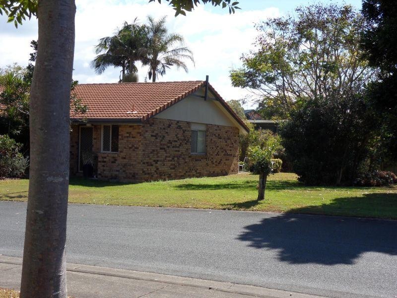 11 Waterford Court, Bundall QLD 4217