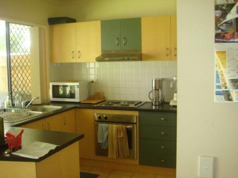 20 Brown Street, Labrador QLD 4215