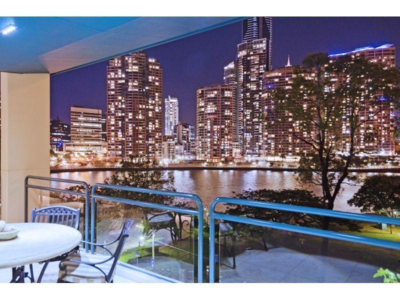 98 Holman Street, Kangaroo Point QLD 4169