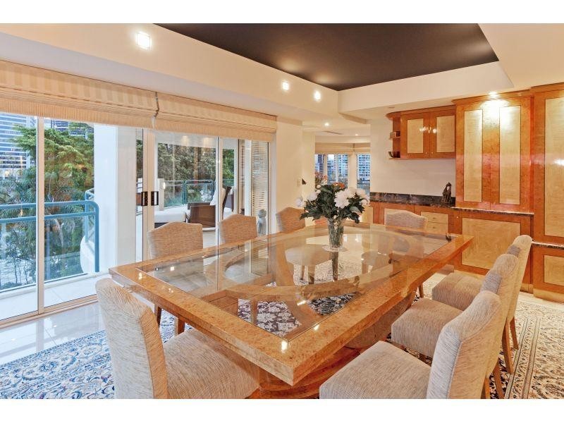 98 Holman Street, Kangaroo Point QLD 4169