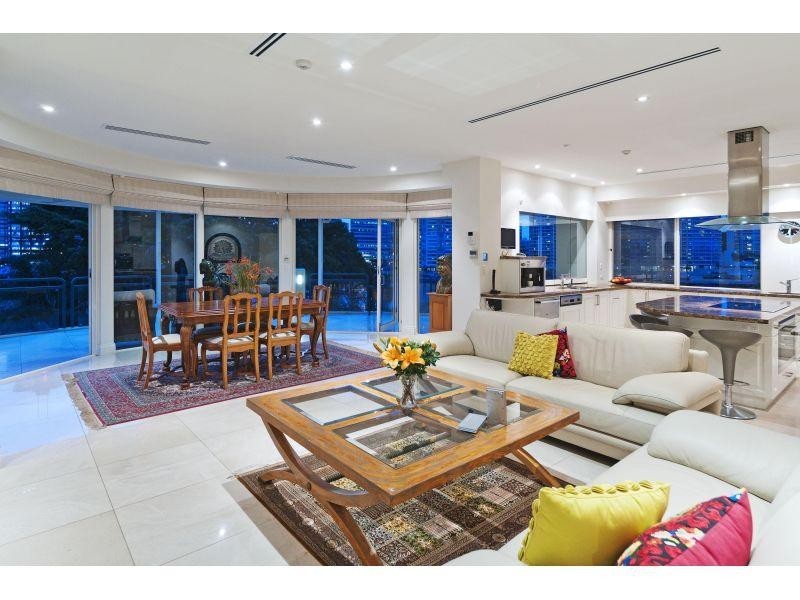 98 Holman Street, Kangaroo Point QLD 4169