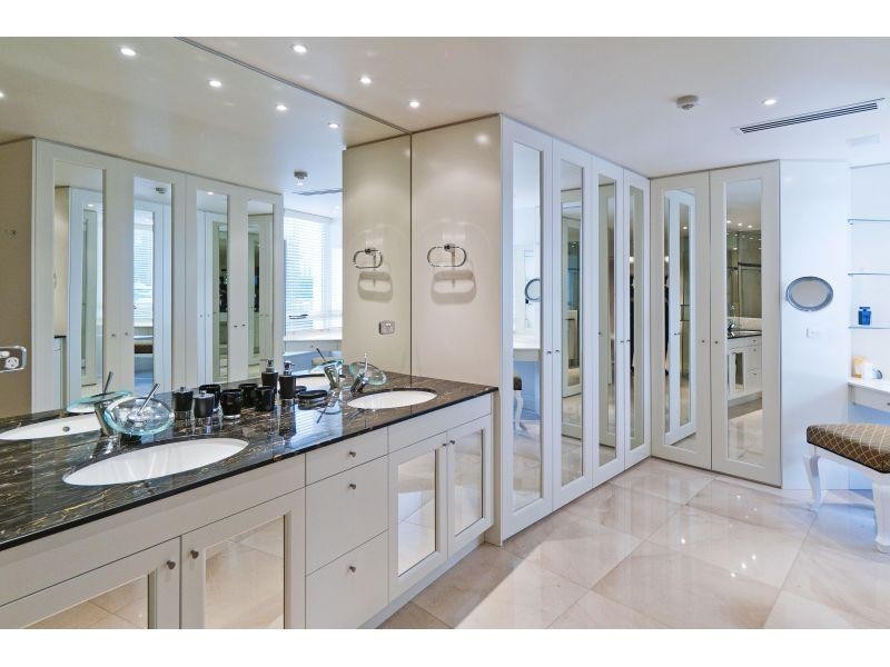 98 Holman Street, Kangaroo Point QLD 4169