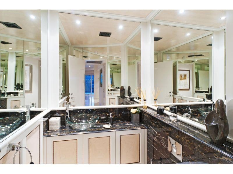 98 Holman Street, Kangaroo Point QLD 4169