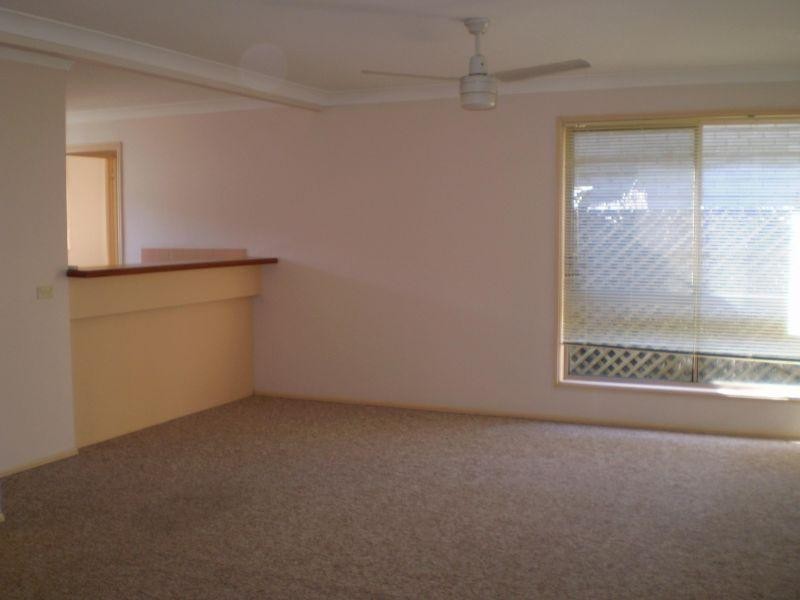 601 Pine Ridge Road, Biggera Waters QLD 4216