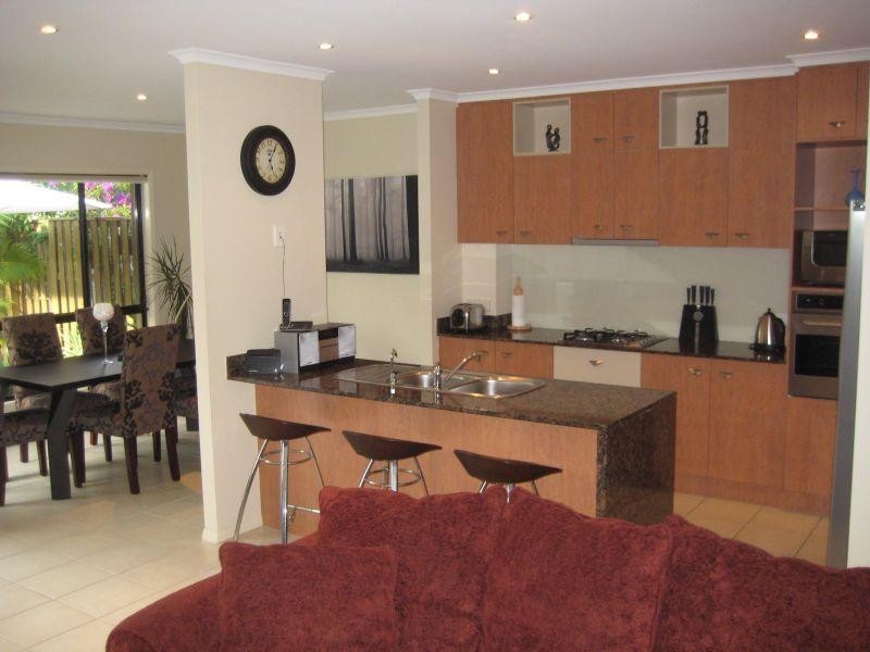 136 Palm Meadows Drive, Carrara QLD 4211