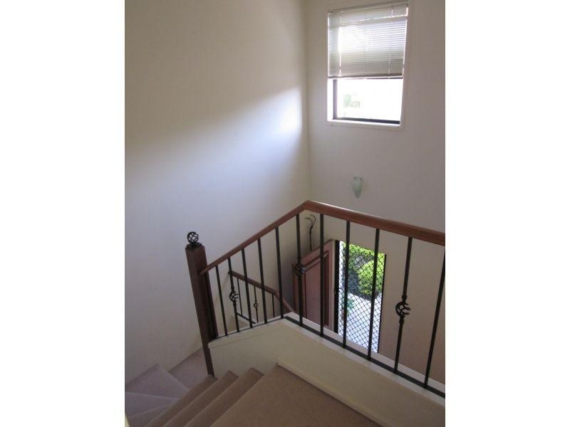 07 Mews WEST/99-101 Heeb Street, Benowa QLD 4217