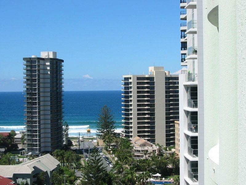 46/3 Tedder Avenue, Main Beach QLD 4217