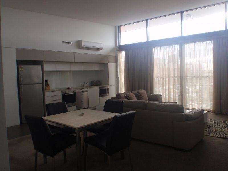 32 Stanley Street, Townsville City QLD 4810