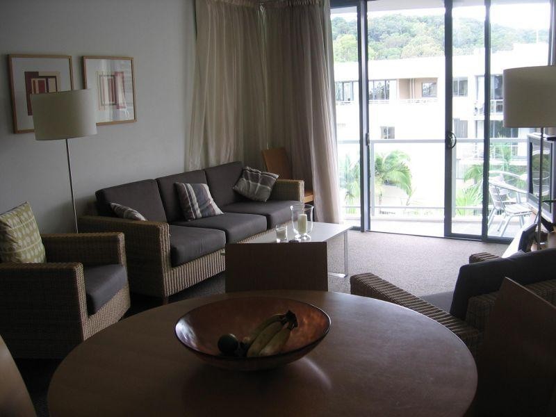 1 Ocean Street, Burleigh Heads QLD 4220