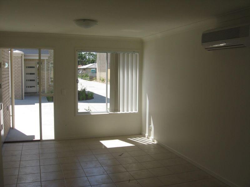 Townhouse 9/9-15 Claudia St, Burpengary QLD 4505