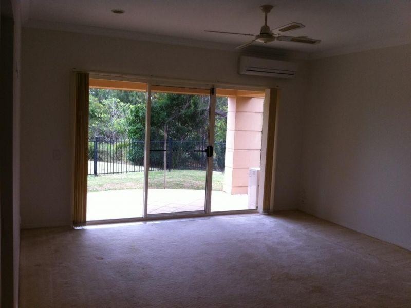 433  Brisbane Road, Arundel QLD 4214
