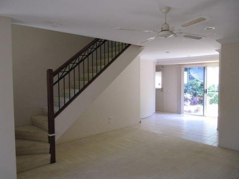 433  Brisbane Road, Arundel QLD 4214