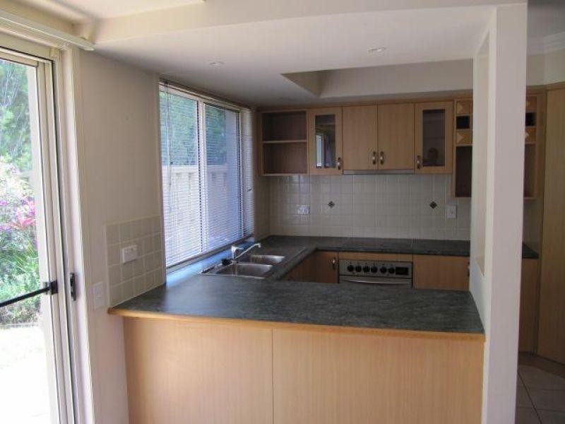 433  Brisbane Road, Arundel QLD 4214