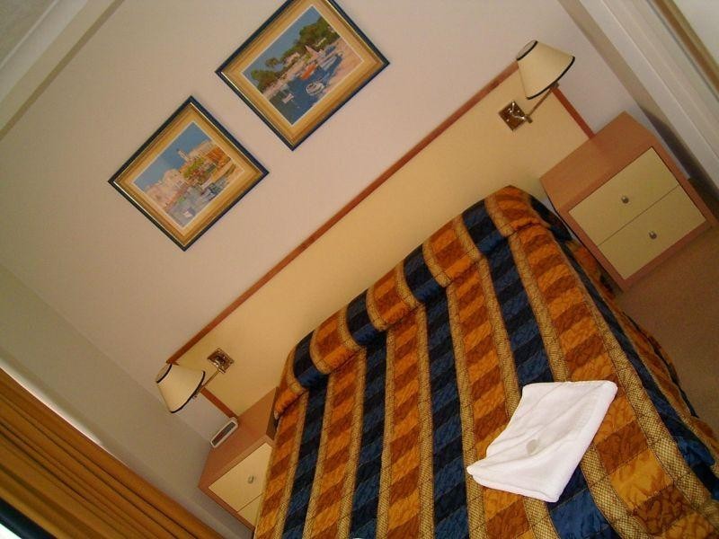 404/2988 Surfers Paradise Boulevard, Surfers Paradise QLD 4217