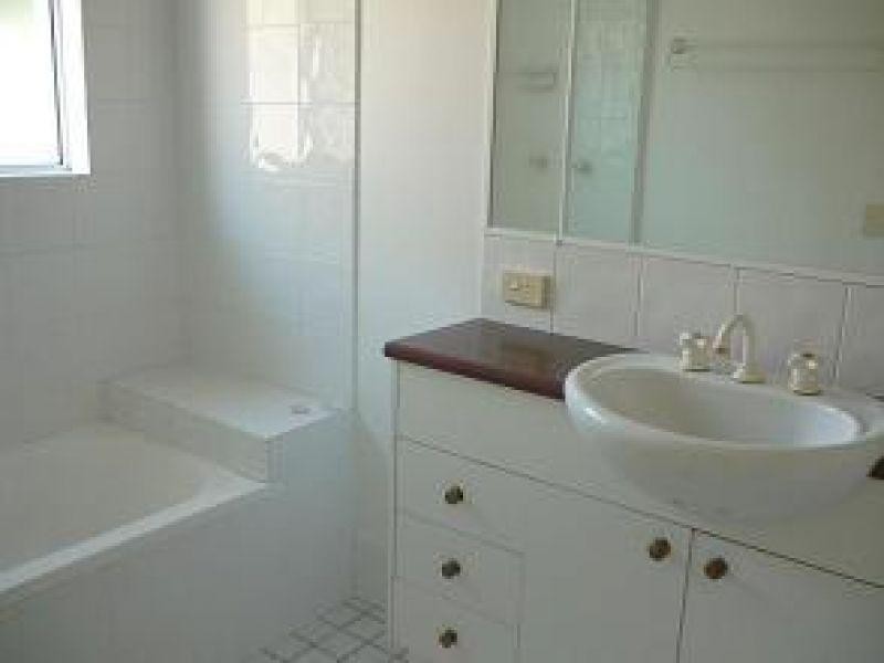 83 Heeb Street, Ashmore QLD 4214