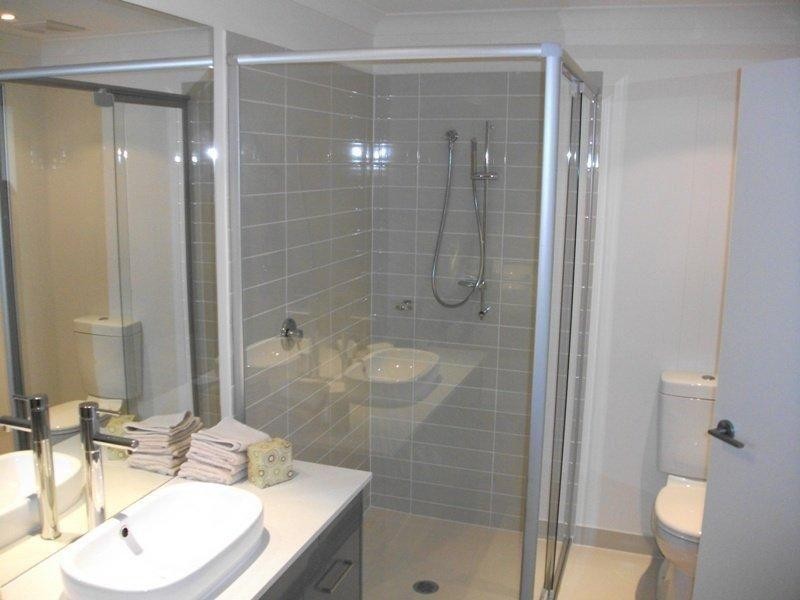 2 Bourton Road, Merrimac QLD 4226