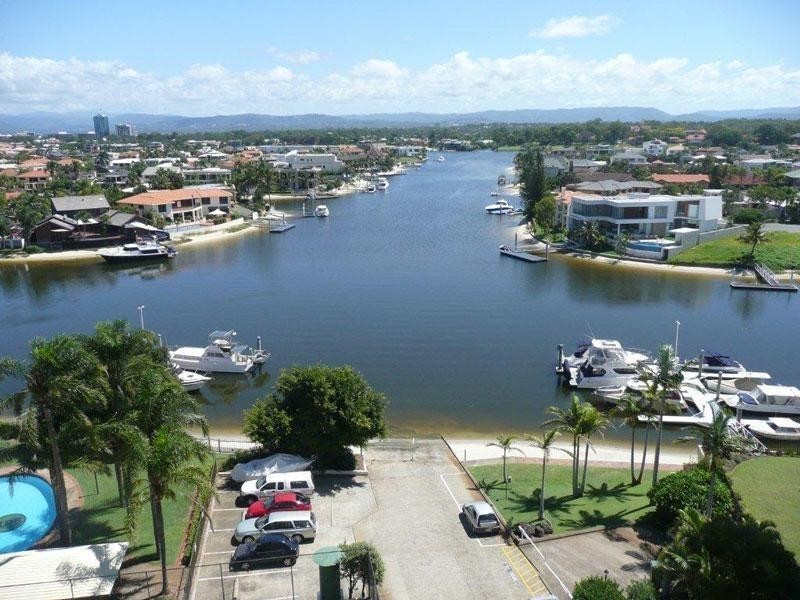 22/18 Commodore Drive, Paradise Waters QLD 4217