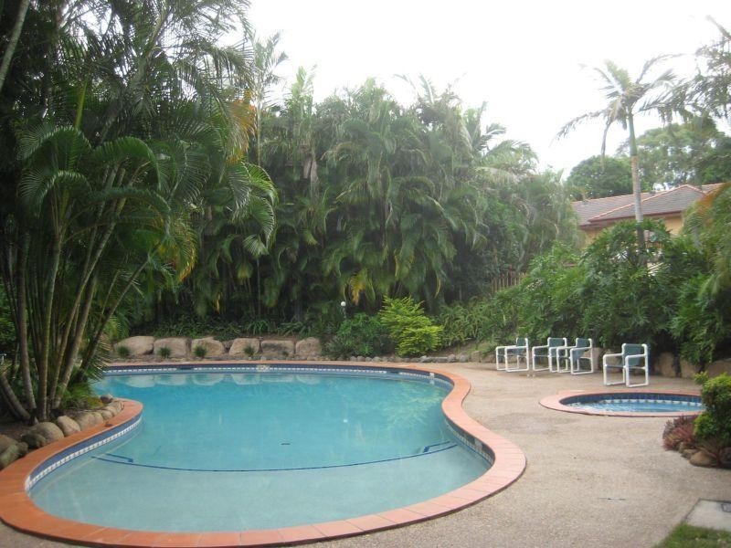 100 Racecourse Road, Bundall QLD 4217