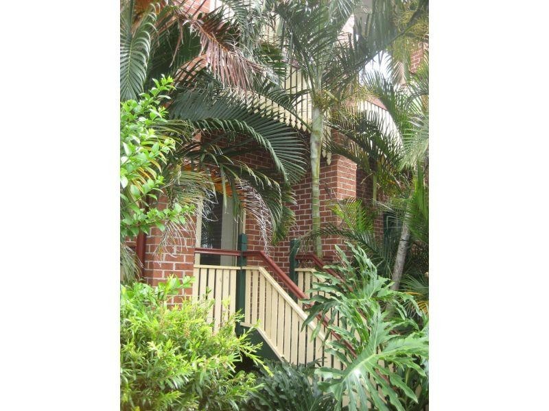 100 Racecourse Road, Bundall QLD 4217