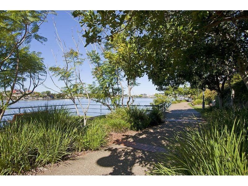 135 Macquarie Street, Teneriffe QLD 4005