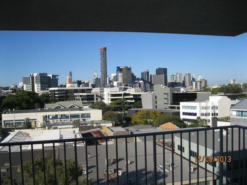 27/15 Walsh Street, Milton QLD 4064