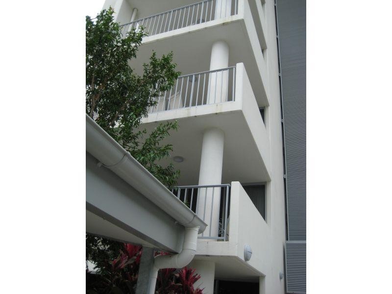 27/15 Walsh Street, Milton QLD 4064