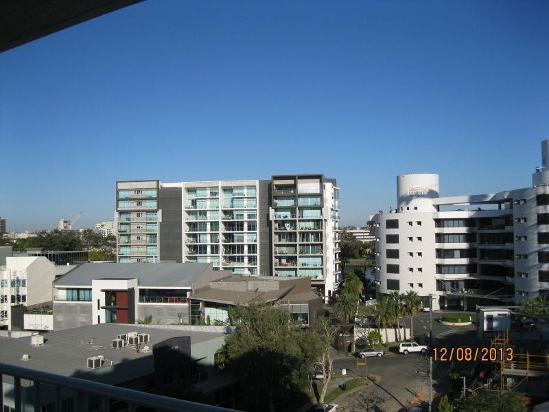 27/15 Walsh Street, Milton QLD 4064