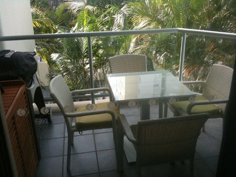 17/6 Fifth Avenue, Burleigh Heads QLD 4220