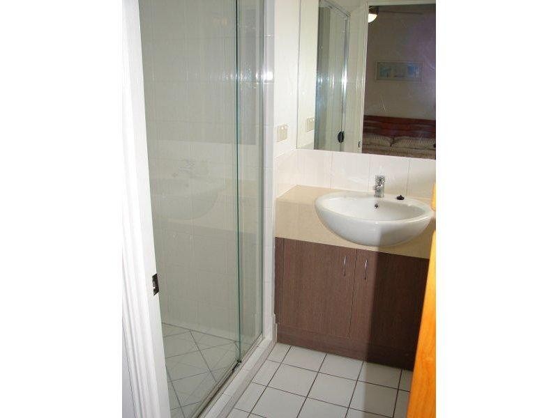 17/6 Fifth Avenue, Burleigh Heads QLD 4220