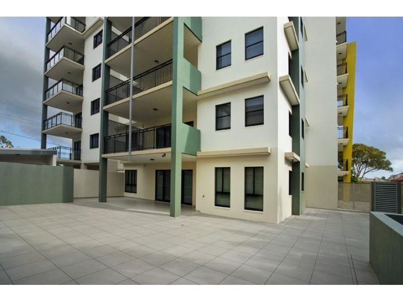 8/448 Oxley St, Redcliffe QLD 4020