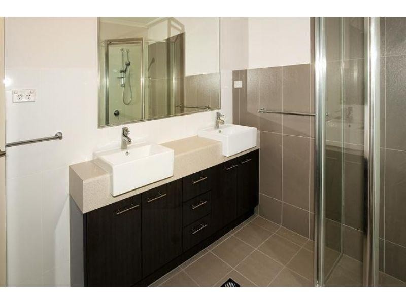 8/448 Oxley St, Redcliffe QLD 4020