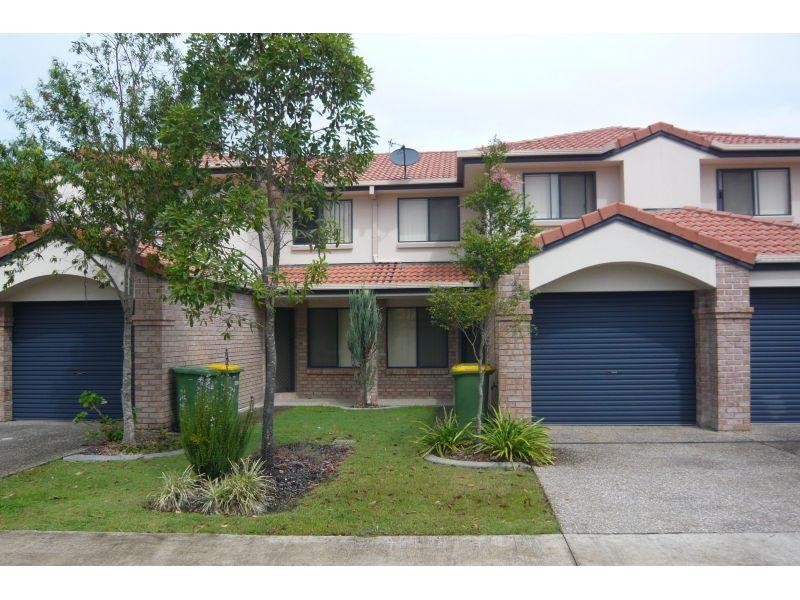 30/2 Bos Drive, Coomera QLD 4209