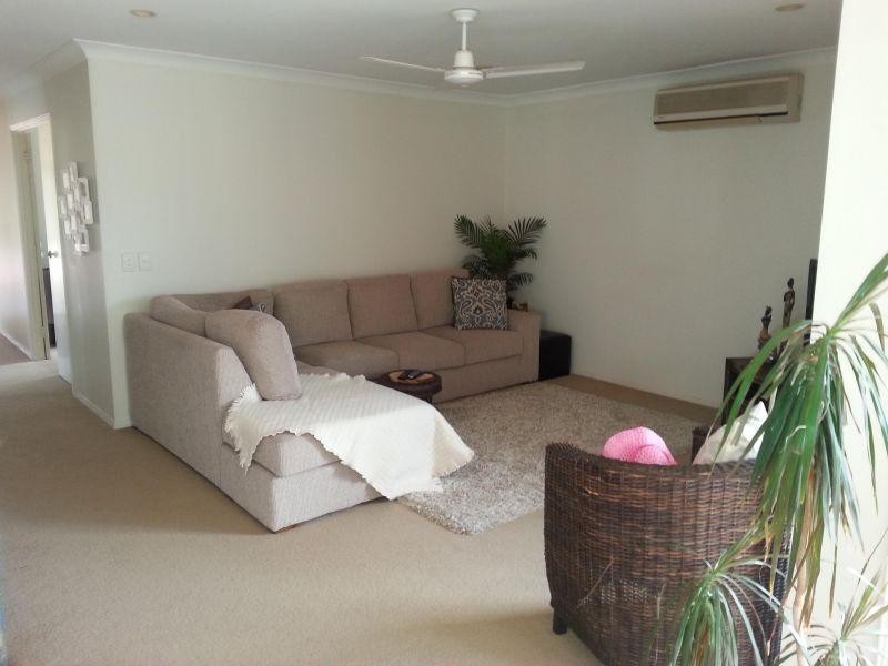 27/2 Concord Circuit, Robina QLD 4226