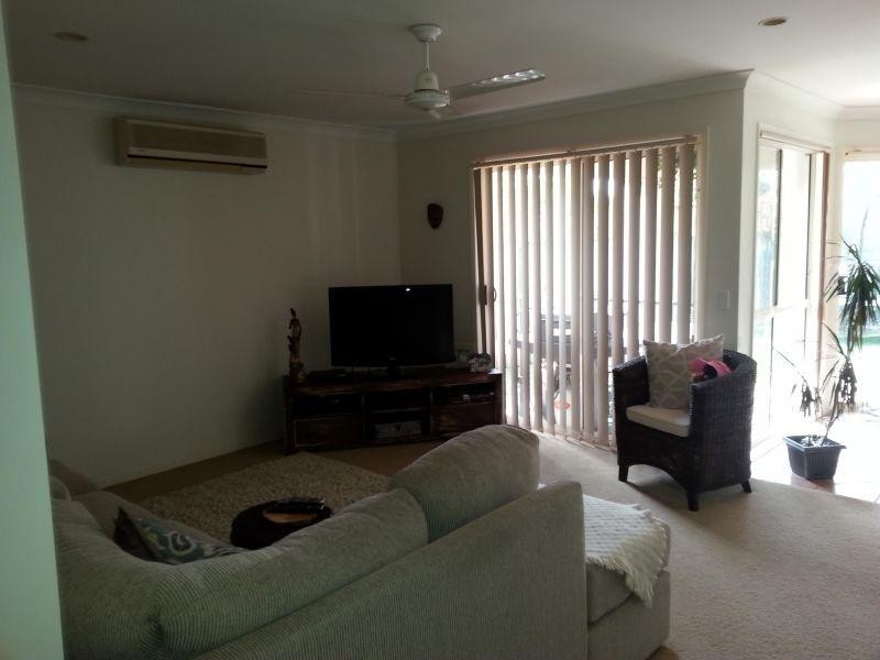 27/2 Concord Circuit, Robina QLD 4226