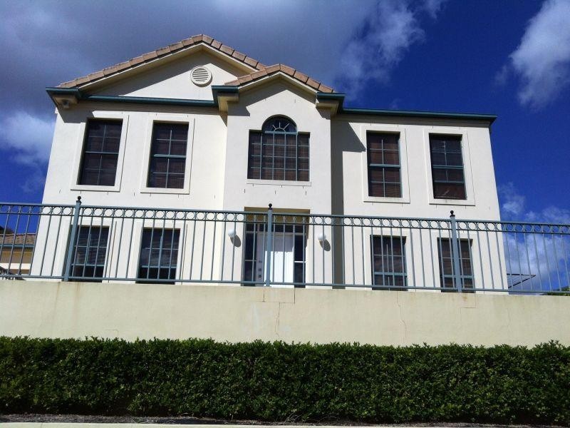 30 Van Dyck Rise, Mackenzie QLD 4156