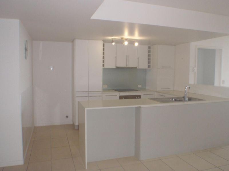 32 Stanley Street, Townsville City QLD 4810