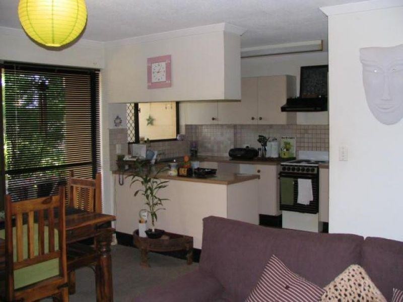 111 Markeri Street, Mermaid Waters QLD 4218