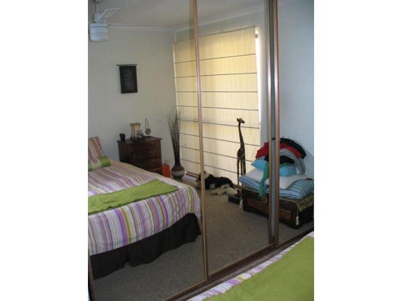 111 Markeri Street, Mermaid Waters QLD 4218