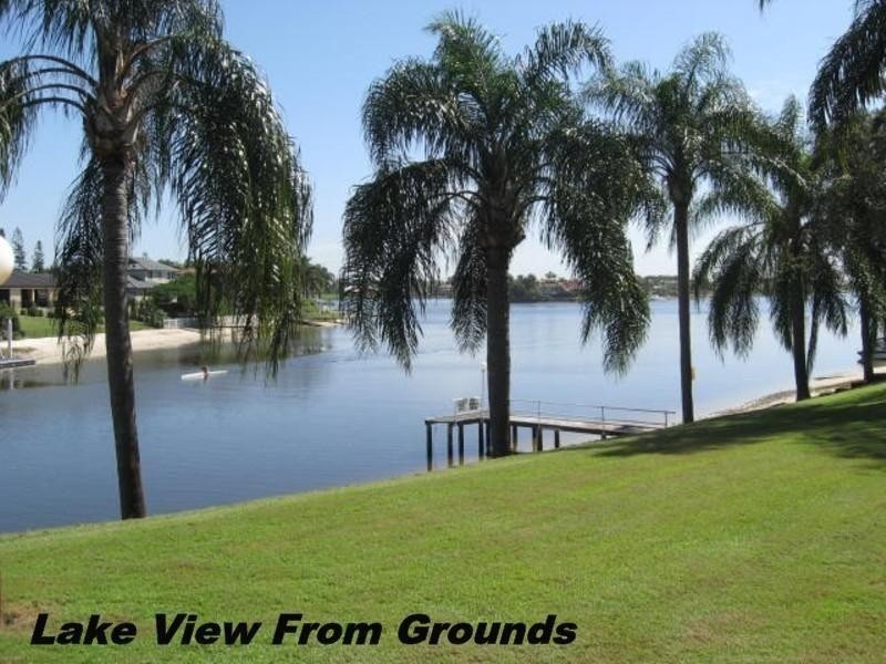 111 Markeri Street, Mermaid Waters QLD 4218