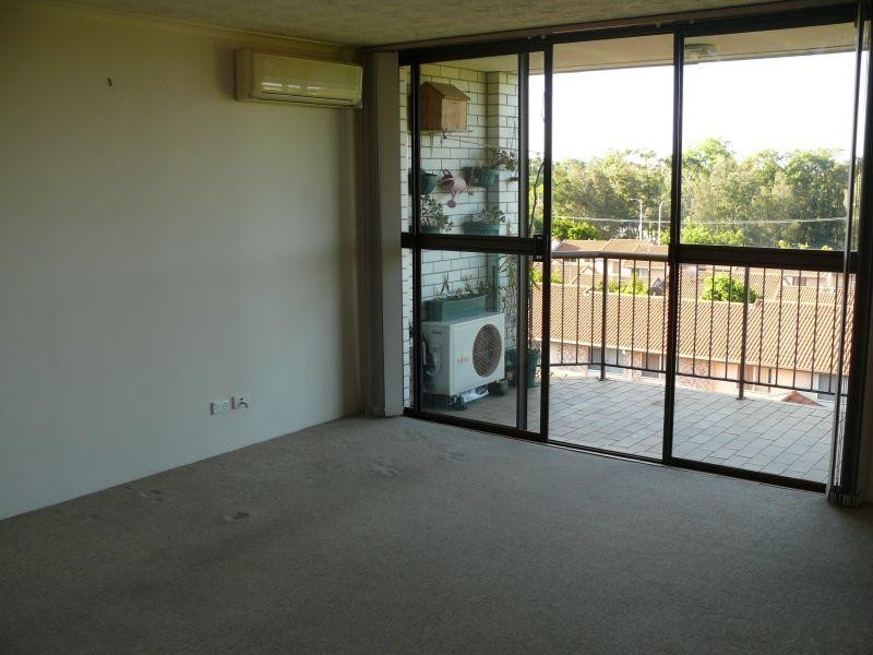 40 Murev Way, Carrara QLD 4211