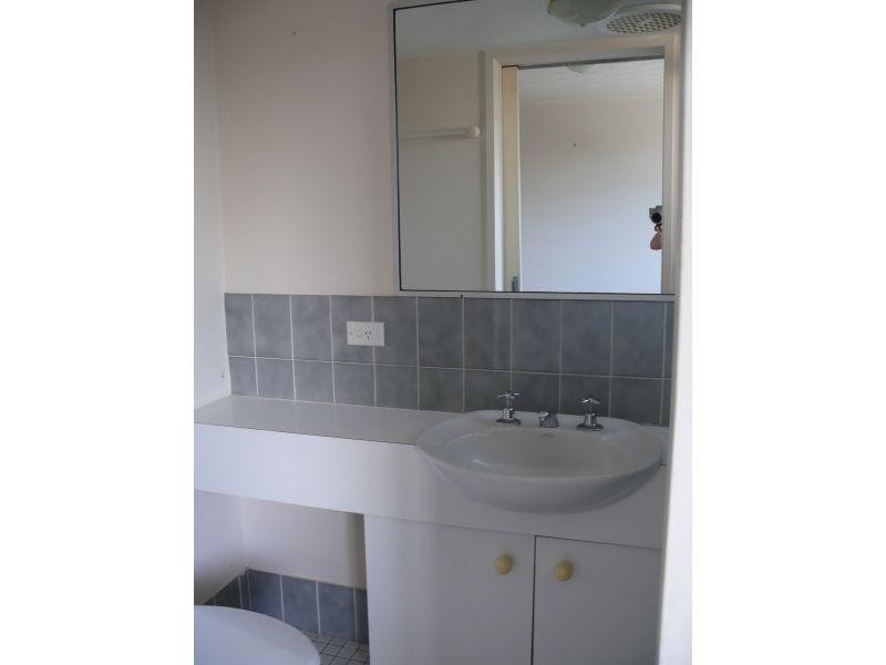 40 Murev Way, Carrara QLD 4211